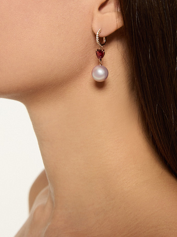 Rose gold earrings with heart-cut rhodolite and lavender pearls, 2
