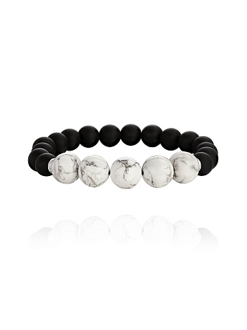 White gold bracelet with white agate and onyx beads, 1
