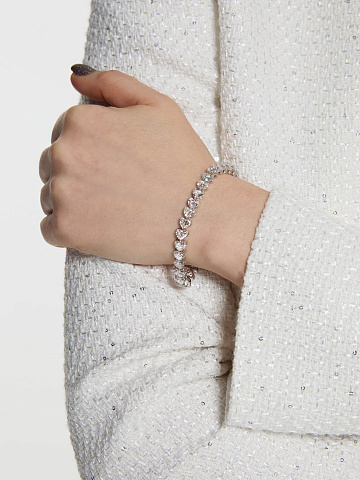 White gold bracelet with heart-cut diamonds, 2