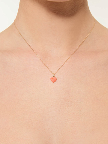 Yellow gold necklace with a heart-cut coral, 2