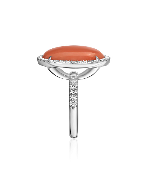 White gold ring with coral and diamonds, 6