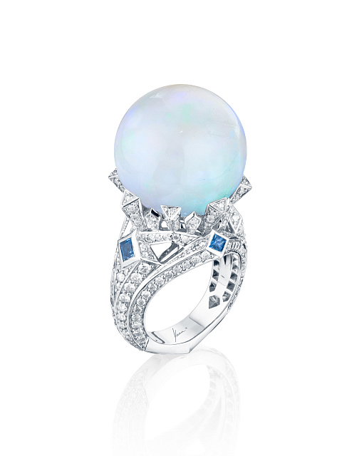 White Opal & Round Diamond & White Gold Ring, 1
