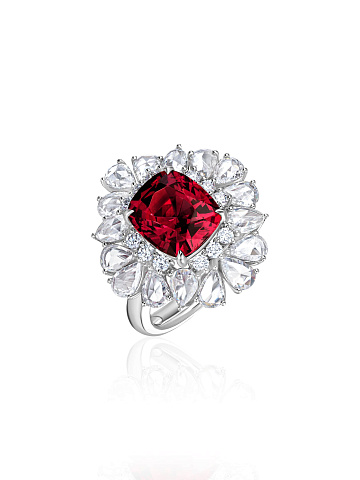 White gold ring with rhodolite and diamonds, 1