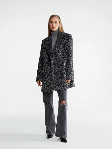 Grey short coat with leopard print, 1
