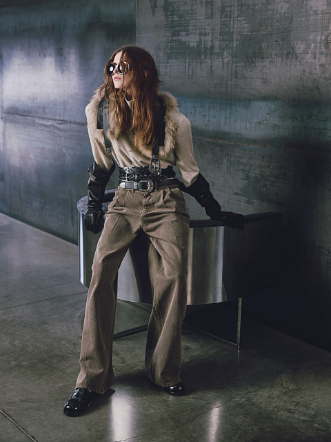 Light brown jeans, 2 Light brown jeans, 2