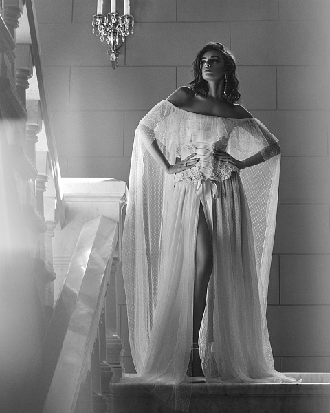 White Maxi Dress With Lace Corset, 5