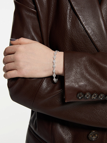 White gold bracelet with oval and round diamonds, 2