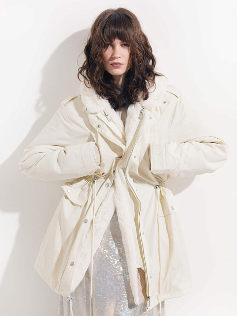 Milk-colored parka made of raincoat fabric with faux fur, 2 Milk-colored parka made of raincoat fabric with faux fur, 2