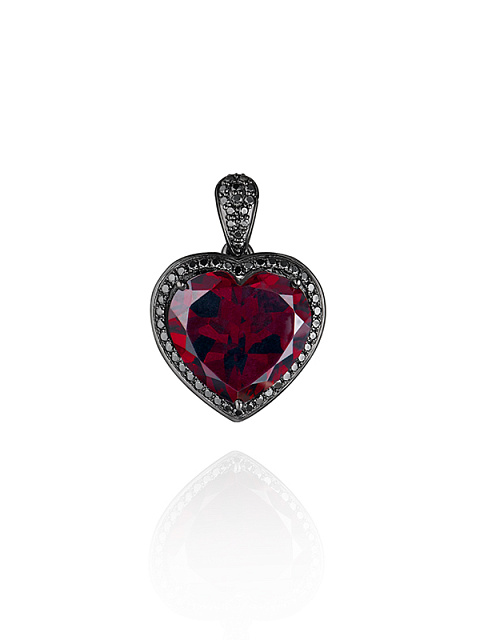 Heart Garnet, Black Round Diamond & Black Gold Pendant, 2