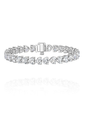 White gold bracelet with heart-cut diamonds, 1