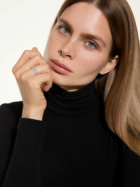 White gold ring with diamonds, 2