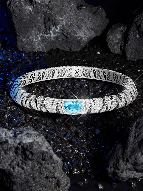 Tourmaline Paraiba & Round Diamond & White Gold Necklace, 7