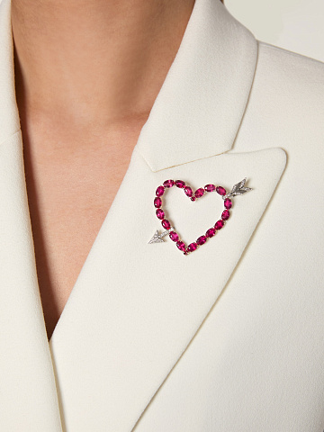 White gold heart-shaped brooch with rubies and diamonds, 2