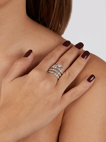 Wide white gold snake ring with baguette-cut diamonds, 2