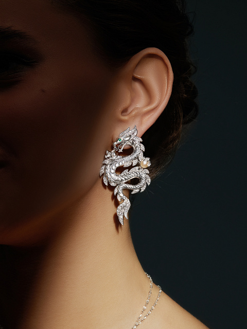 White Gold, Pearls, Emeralds & Diamonds Earrings, 2