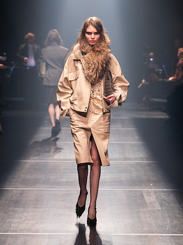 Look #8, 1