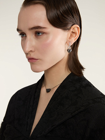 Black Gold & Heart-cut Black Diamond Necklace, 2