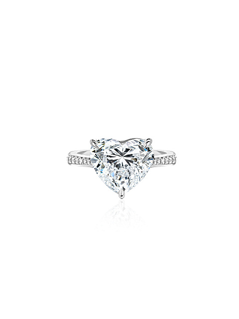 Ring with an LG diamond in a “heart” cut, 4