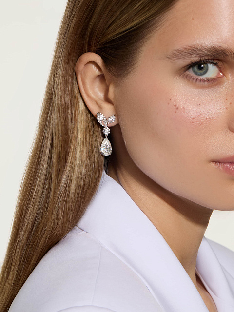 Earrings with marquise-cut LG diamonds, 3