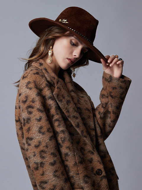 Brown Felt Hat, 6