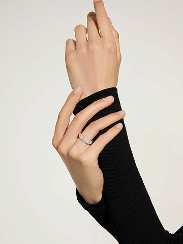 White gold ring with Rose Cut diamonds, 2