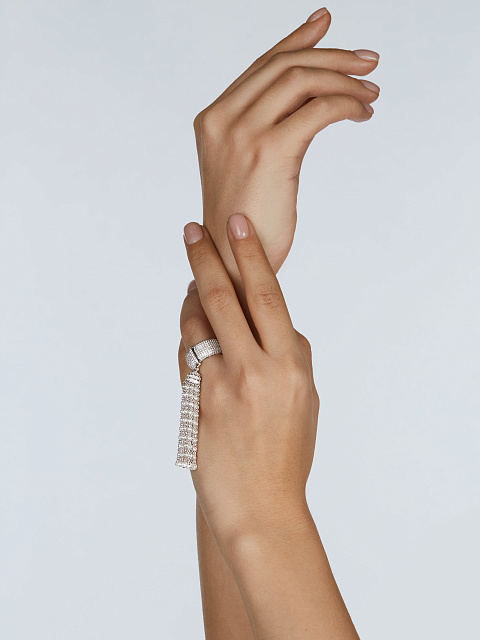 Briolette Diamond & Round Diamond & White Gold Tassel Ring, 9