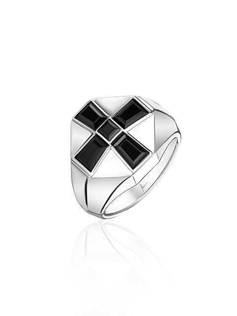 White gold ring with black tourmaline, 1