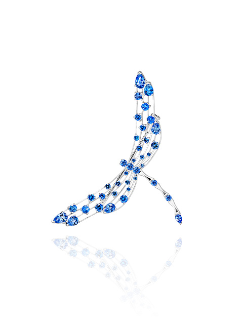 White gold butterfly brooch with sapphires, 1