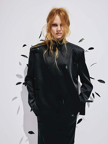 Black feather mini dress, 2