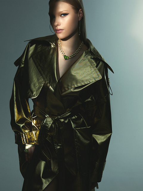 Gold, Peridot & Diamonds Necklace, 8