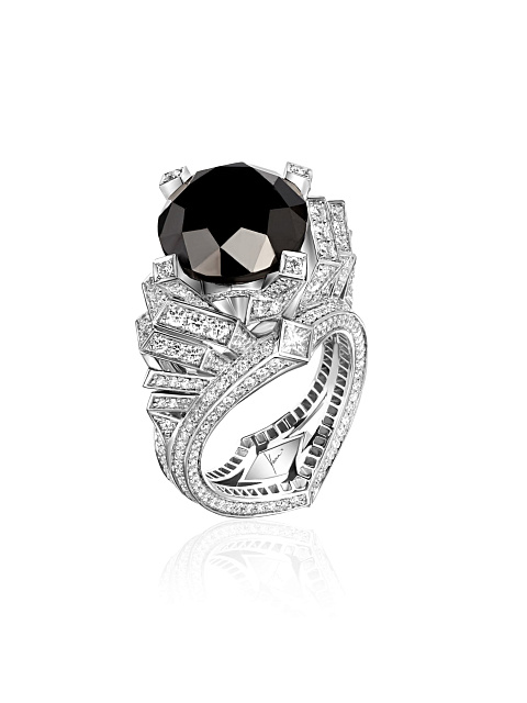 White gold ring with black diamond, 1