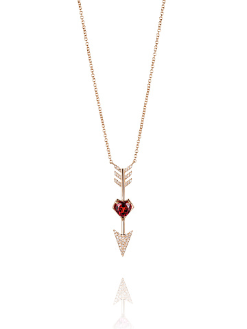 Yellow gold necklace with a pendant with heart-cut garnet and round diamonds, 1