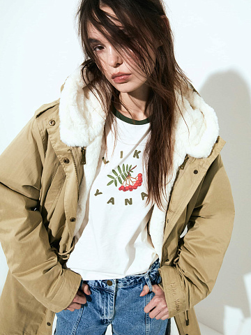 White T-shirt With Print And Green Piping, 2