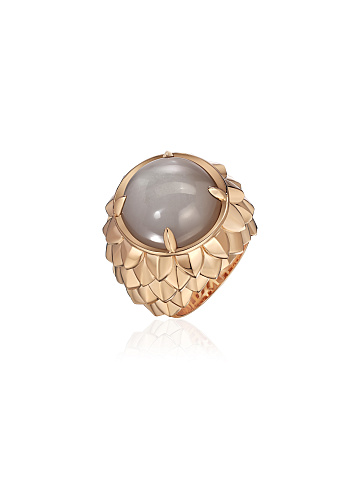 Rose gold ring with moonstone, 1