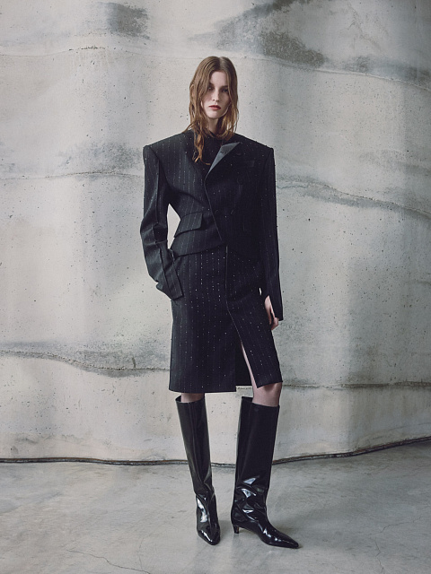 Black skirt with rhinestones, 2