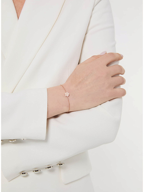 Bracelet made of rose gold with a rose of pink carved mother-of-pearl, 2