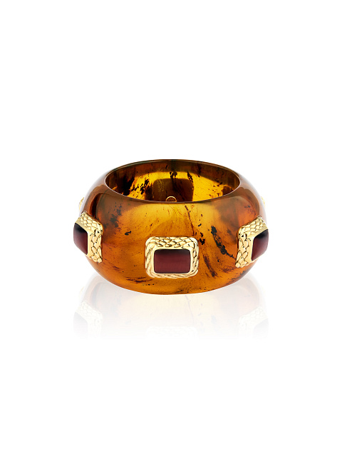 Amber bracelet with tiger’s eye, 1