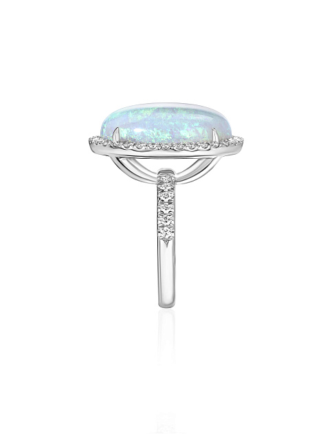 White gold ring with an oval-cut opal, 5