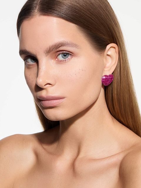 White gold stud earrings with rubies, 5