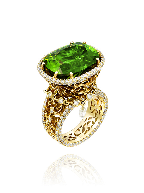 Chrysolite, Yellow Briolette Diamond, Yellow Round Diamond & Gold Ring, 1