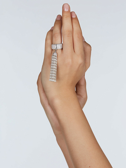 Briolette Diamond & Round Diamond & White Gold Tassel Ring, 8