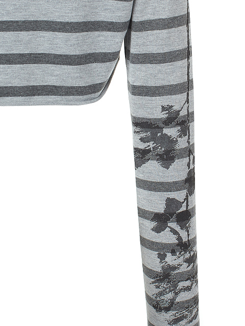 Grey Striped Cropped Longsleeve T-shirt, 3 Grey Striped Cropped Longsleeve T-shirt, 3