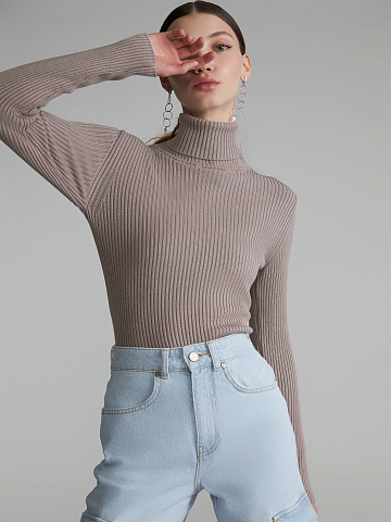 Light brown ribbed knit turtleneck, 2