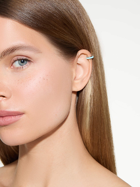 Narrow white gold ear cuff with Paraiba enamel, 3