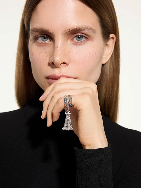 White gold tassel ring, 3