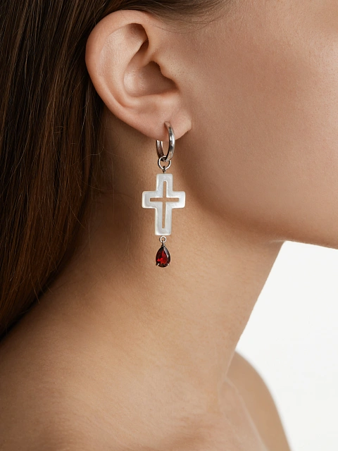 White Gold, Mother-of-pearl & Garnet Earrings, 2