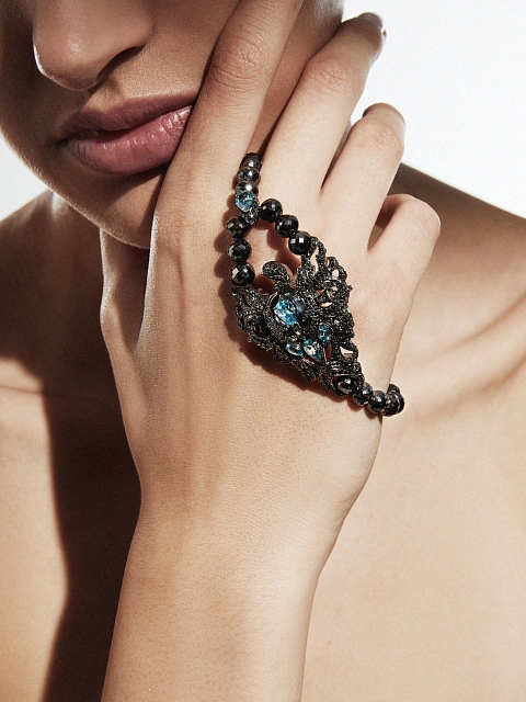 Blackened gold watch with black diamonds and zircons, 4