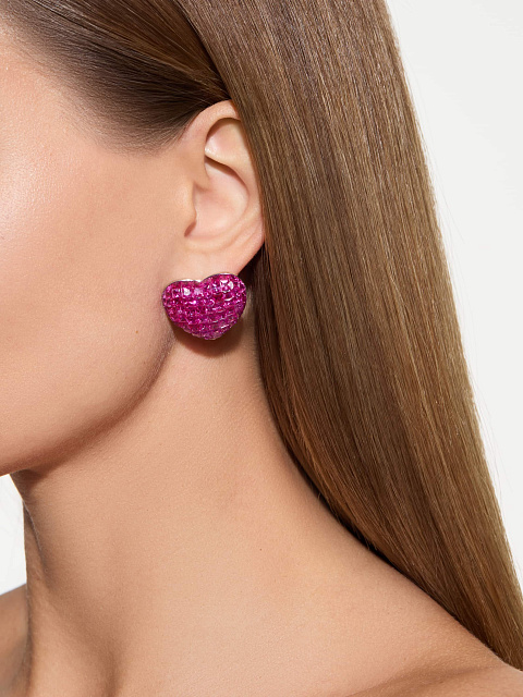 White gold stud earrings with rubies, 4