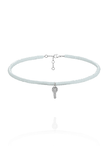 Grey rubber choker necklace with a key-shaped pendant made of silver and cubic zirconia, 1