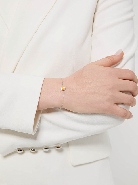 Bracelet made of white gold with a rose of yellow carved mother-of-pearl, 2